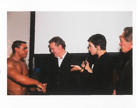 2002 - Cérémonie de remise des prix - Philippe Tesso, Alain Passard, Monsieur Muscle, Elisabeth Quin (crédit Alexis Komenda)