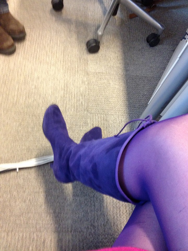 collants violets de mirna