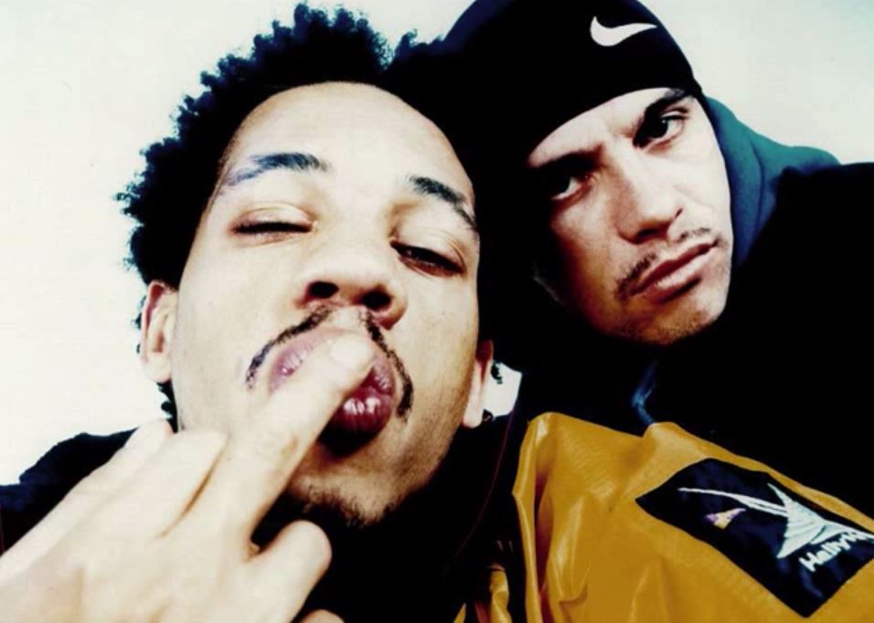 Photo de Joey star et Kool Shen du groupe NTM avec une veste Helly Hansen