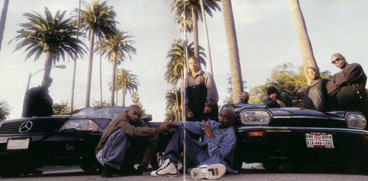 Photo de TuPac sur le livret de l'album "All Eyez On Me" en 1996, quelques mois avant sa mort.