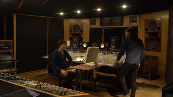 Console Studio B