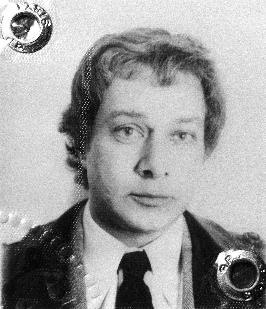 (ARCHIVES) Photo d'identité de l'ex-truand Michel Ardouin, datée du 18 avril 1986. Michel Ardouin, compagnon de route du célèbre Jacques Mesrine, l'ex-ennemi public qui le surnommait le "porte-avions", est décédé le 21 janvier 2014 à Paris à l'âge de 70 ans, a annoncé son éditeur La Manufacture de Livres. AFP PHOTO