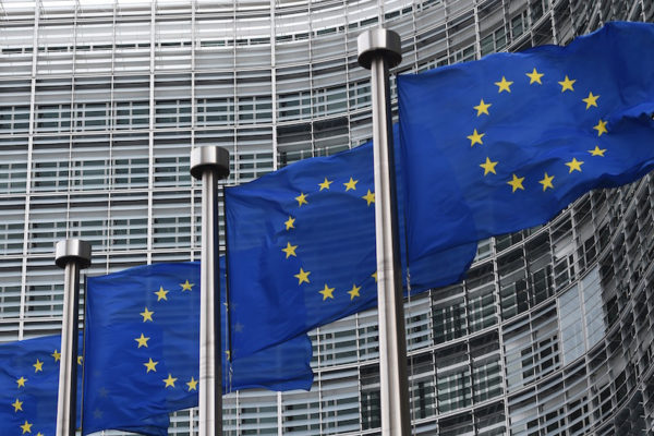 home-clique-tv-commision-europeenne-lanceurs-alerte-protection