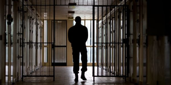 home-clique-tv-prison