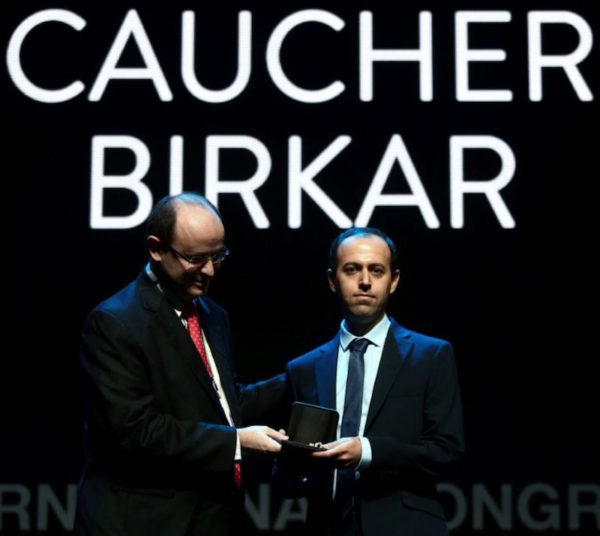 home-clique-tv-medaille-fields-caucher-birkar