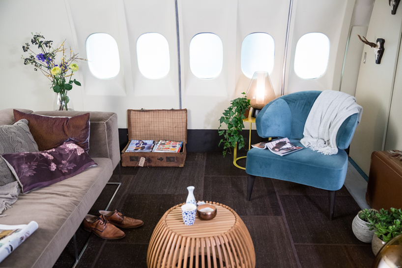 airbnb-KLM-plane-apartment-designboom-03