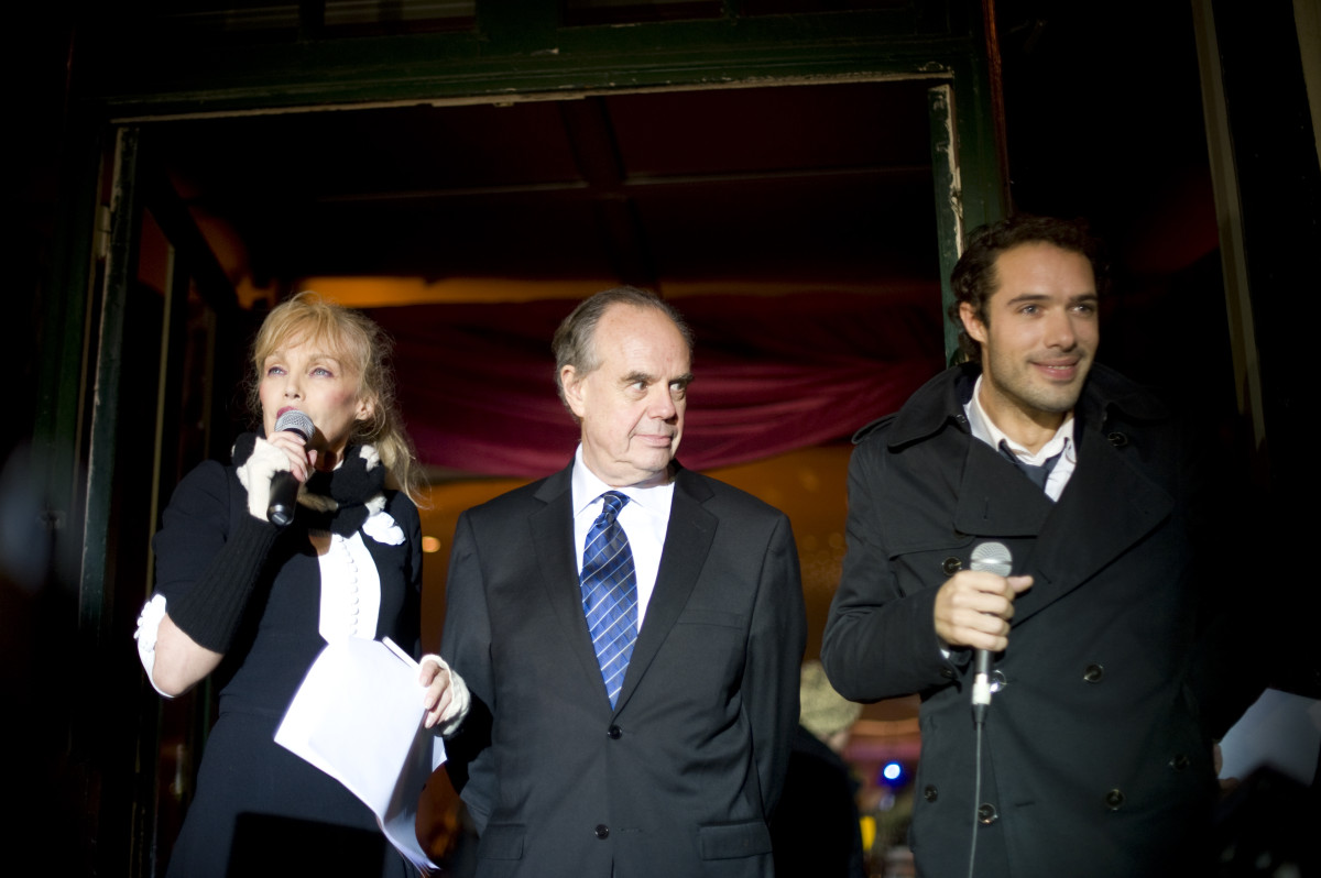 2010 - remise des prix - Frédéric Mitterand, Arielle Dombasle et Nicolas Bedos (crédit Pierre Lucet-Penato)