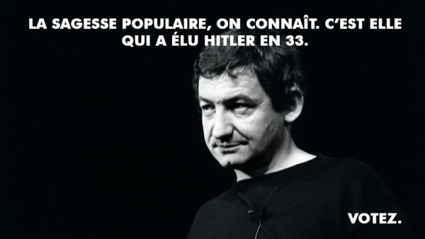 Portrait de l'humoriste Pierre Desproges dans son spectacle qui dÈbutait le 12 janvier 1984 au ThÈatre Fontaine ‡ Paris.