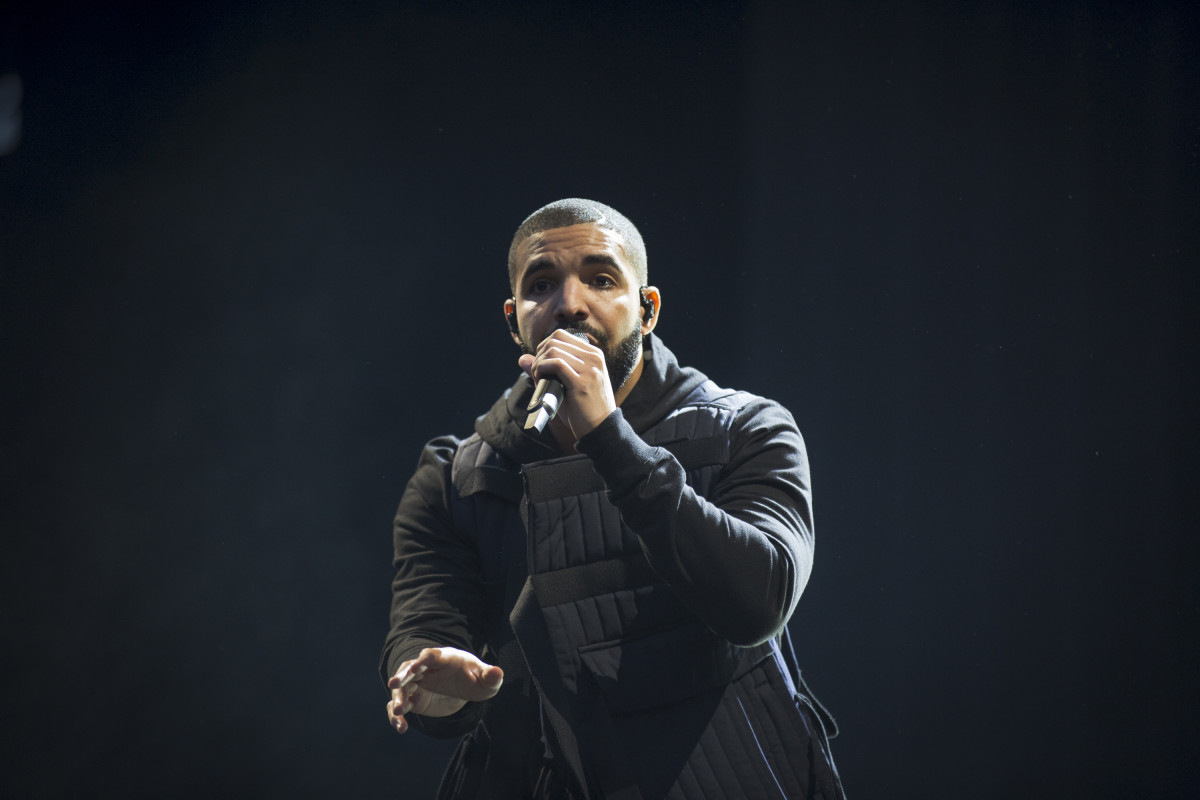 Drake chante sur scène