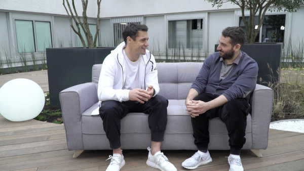 visuel brut Dan Carter