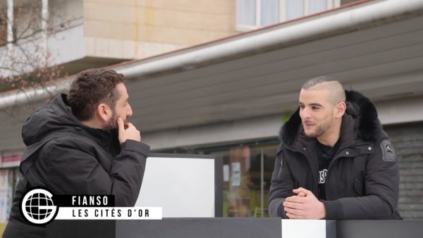 Sofiane sur le plateau du gros journal et de clique avec mouloud achour