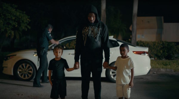 home-clique-tv-clip-du-jour-xxxtentacion-look-at-me-riot-7