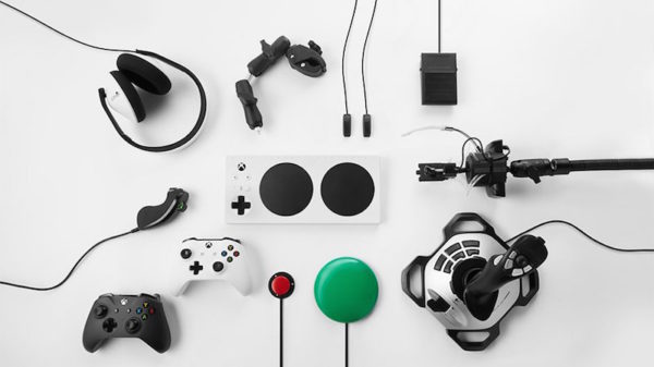 home-clique-tv-Adaptive-Controller-manette-microsoft