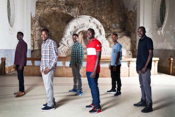 home-clique-tv-Le-Monde