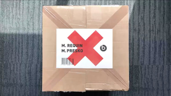 home-clique-tv-kimpembe-enceinte-beats-pill-xl