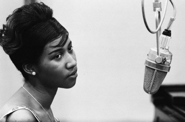 home-clique-tv-aretha-franklin-morte
