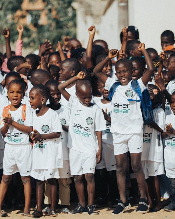 yakar-project-action-humanitaire-autour-dun-maillot-de-foot1