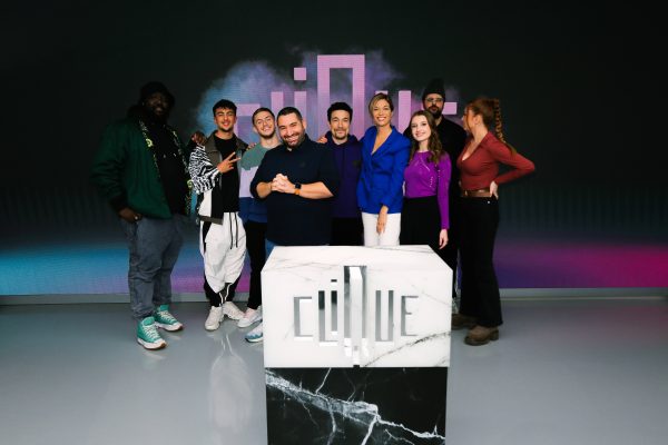 clique-avec-inoxtag-michou-et-solene-lelegance-a-la-francaise