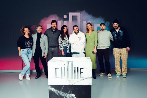 clique-avec-jenifer-claude-beata-pauline-ferrari-et-lina-fourneau